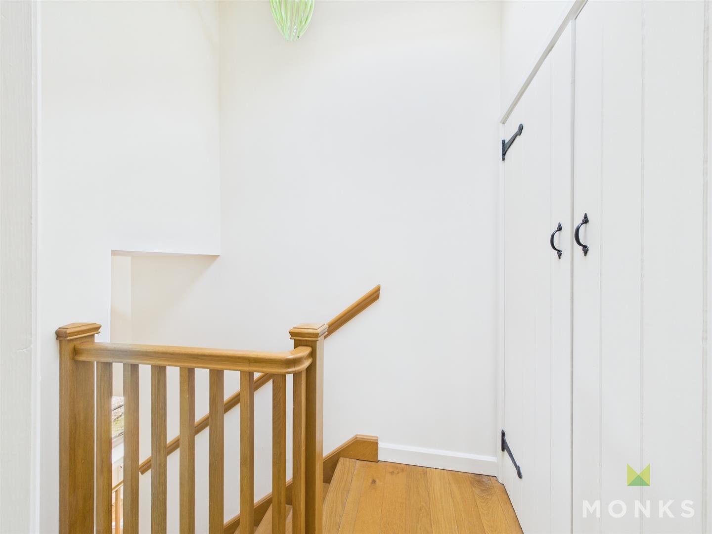 5 Oakhurst Cottage Oakhurst Road, Oswestry, SY10 7BY For Sale